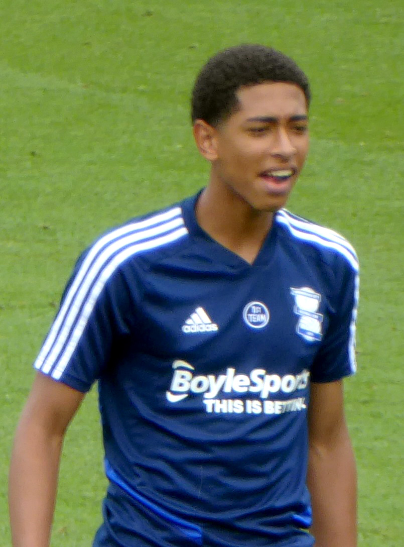 Jude Bellingham playing