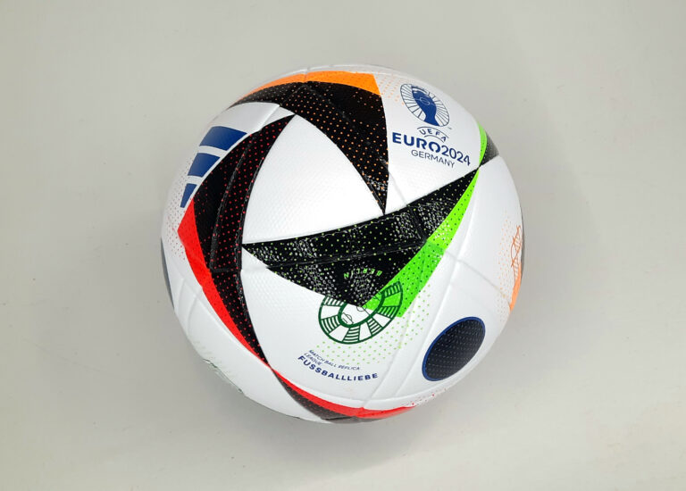 World Cup Player Cleats: Technology & Sponsorship Guide
